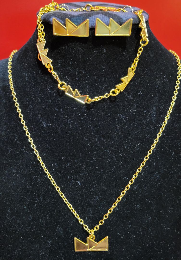 Gold Plated Lewis Crown Bracelet