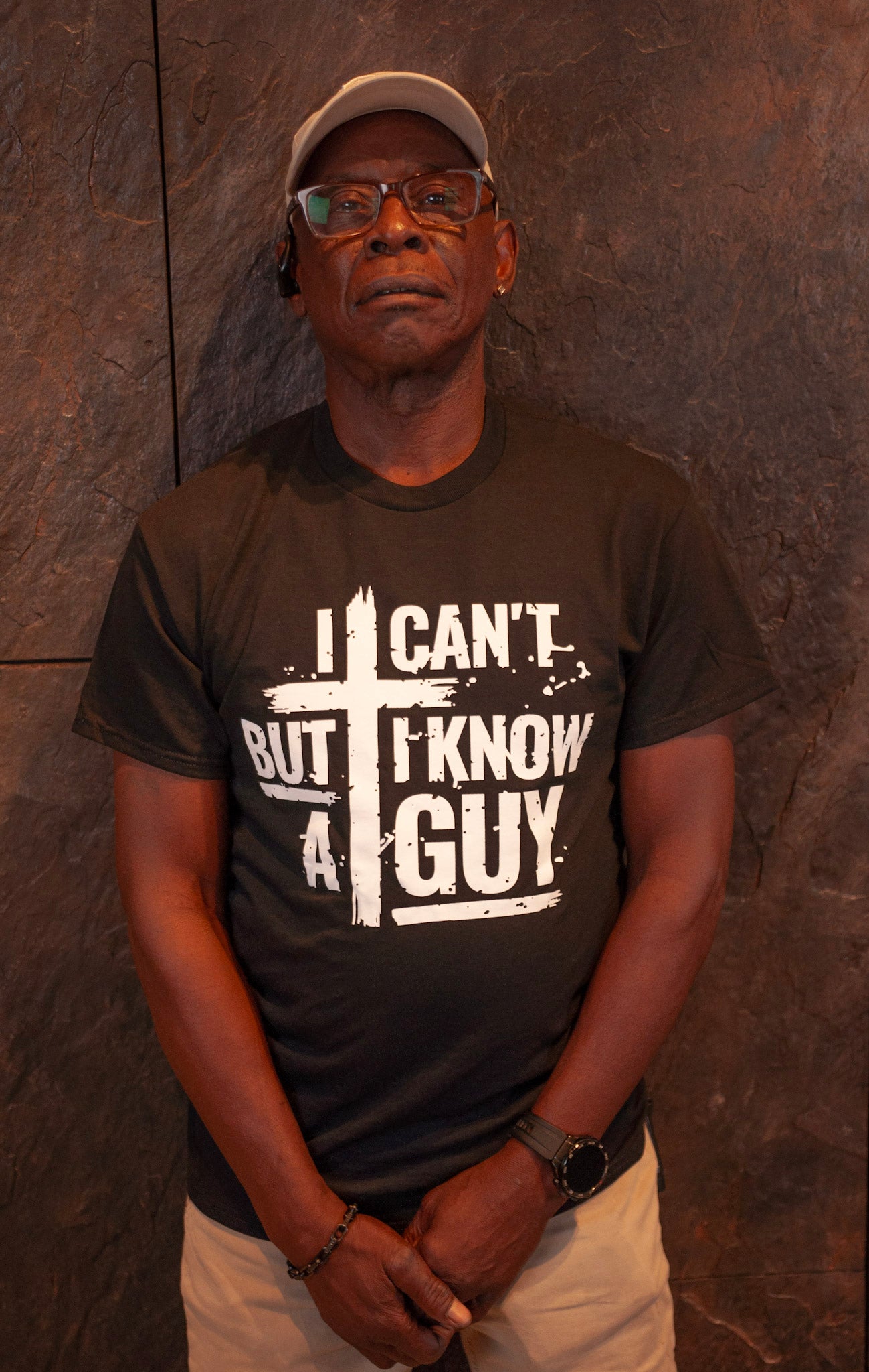 I Can't But I Know A Guy T-Shirt (Black)